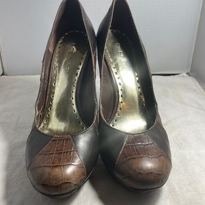 BCBGGirls Karma Crocodile-Embossed Leather Sz 7